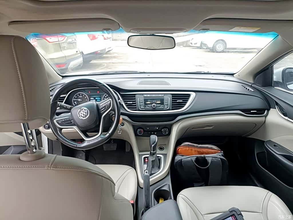 Buick V, 2017 10