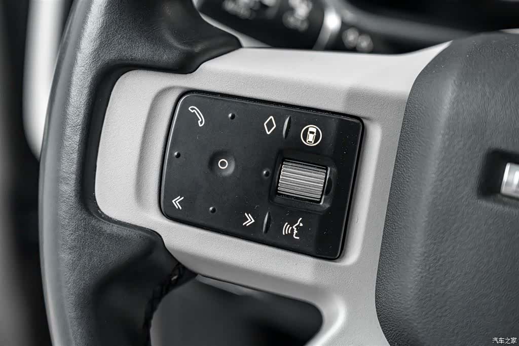 Land Rover Defender, 2024 9