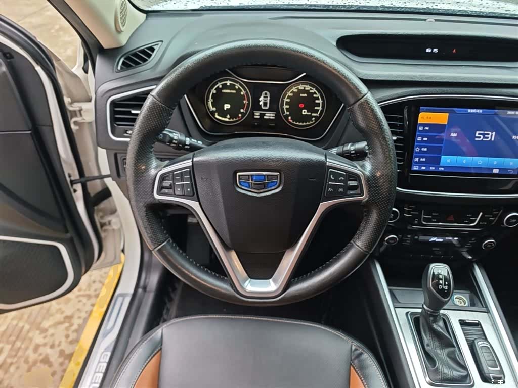 Geely X6, 2016 11
