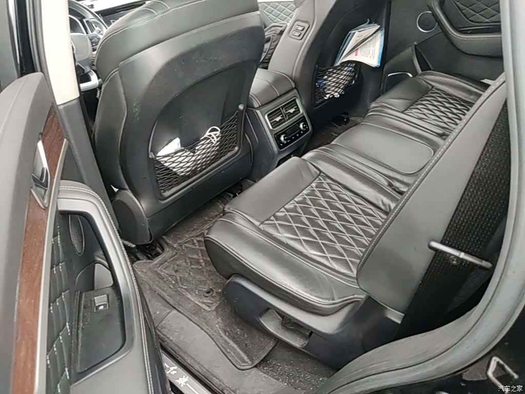 Hongqi HS7, 2020 24