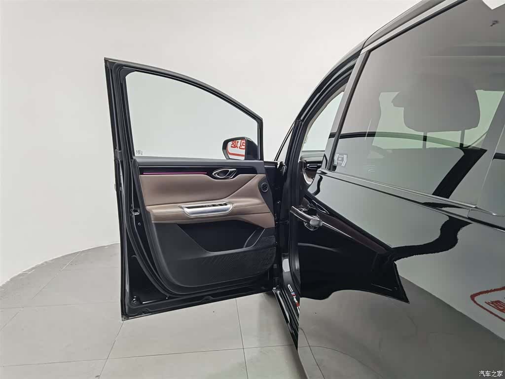 Trumpchi E8, 2024 8