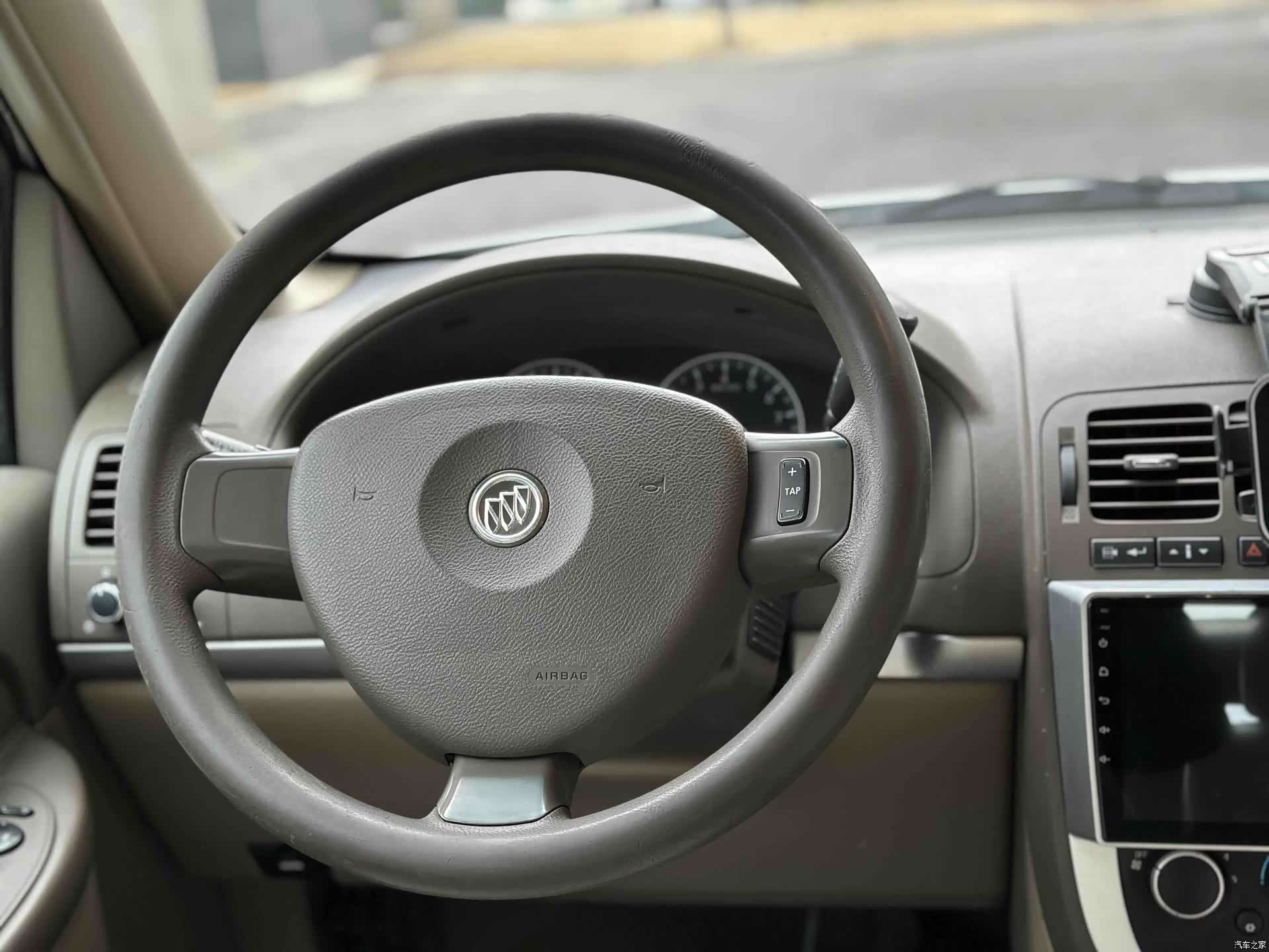 Buick GL8, 2015 20