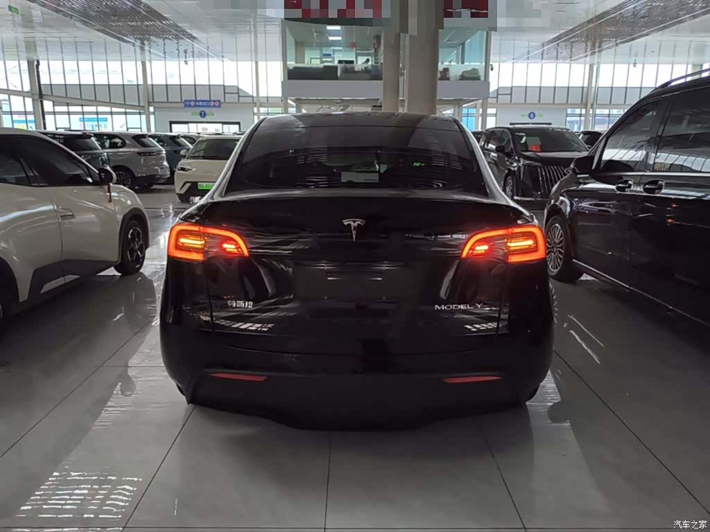 Tesla Model Y, 2022 6