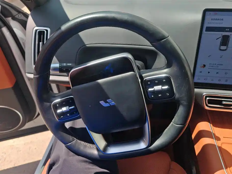 Li Auto Ideal L6