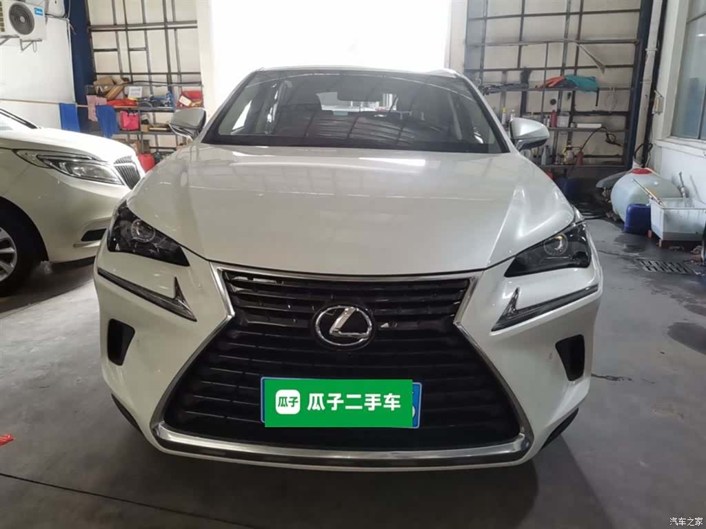Lexus NX, 2021 3