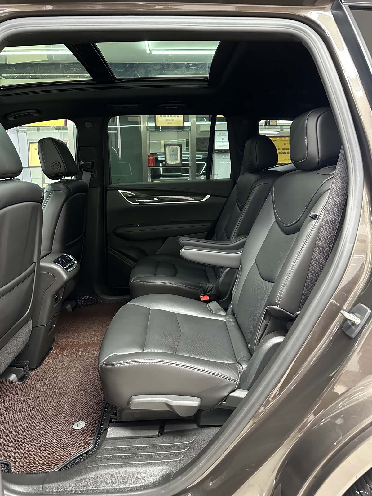 Cadillac XT6, 2021 11