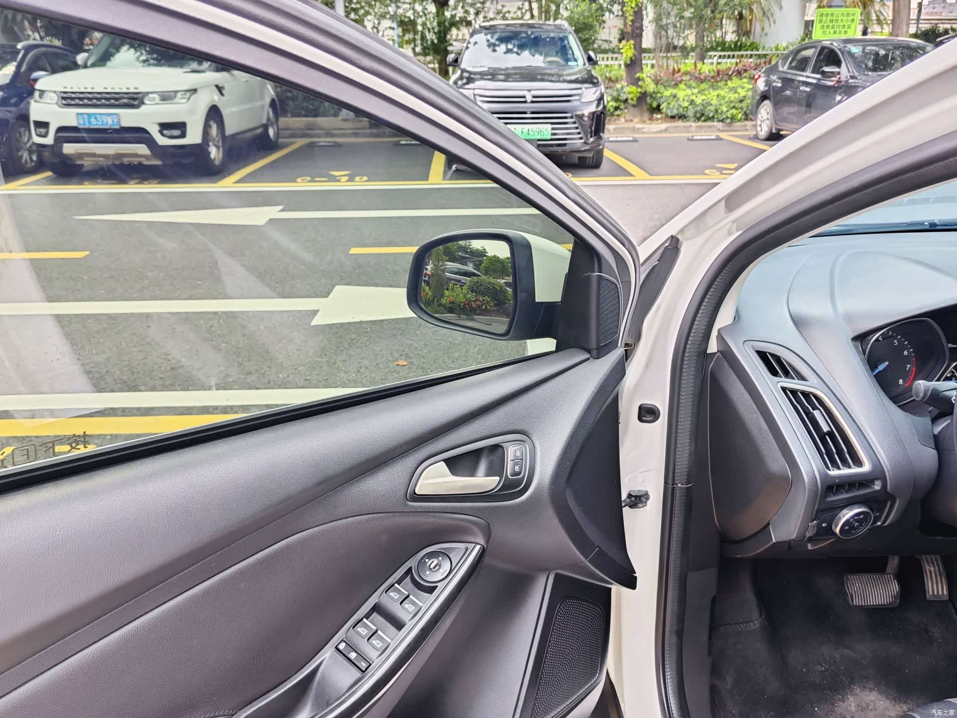 Ford Focus, 2017 11
