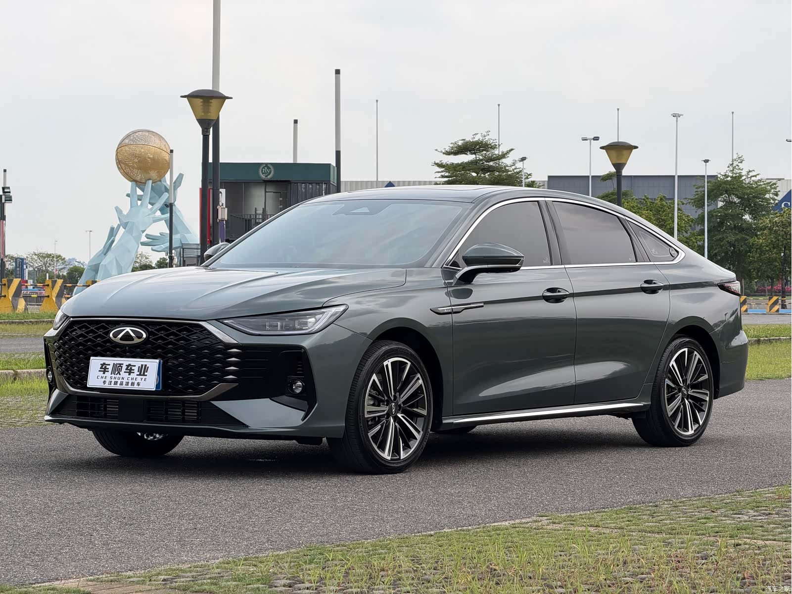 Chery Arrizo 8, 2025 1