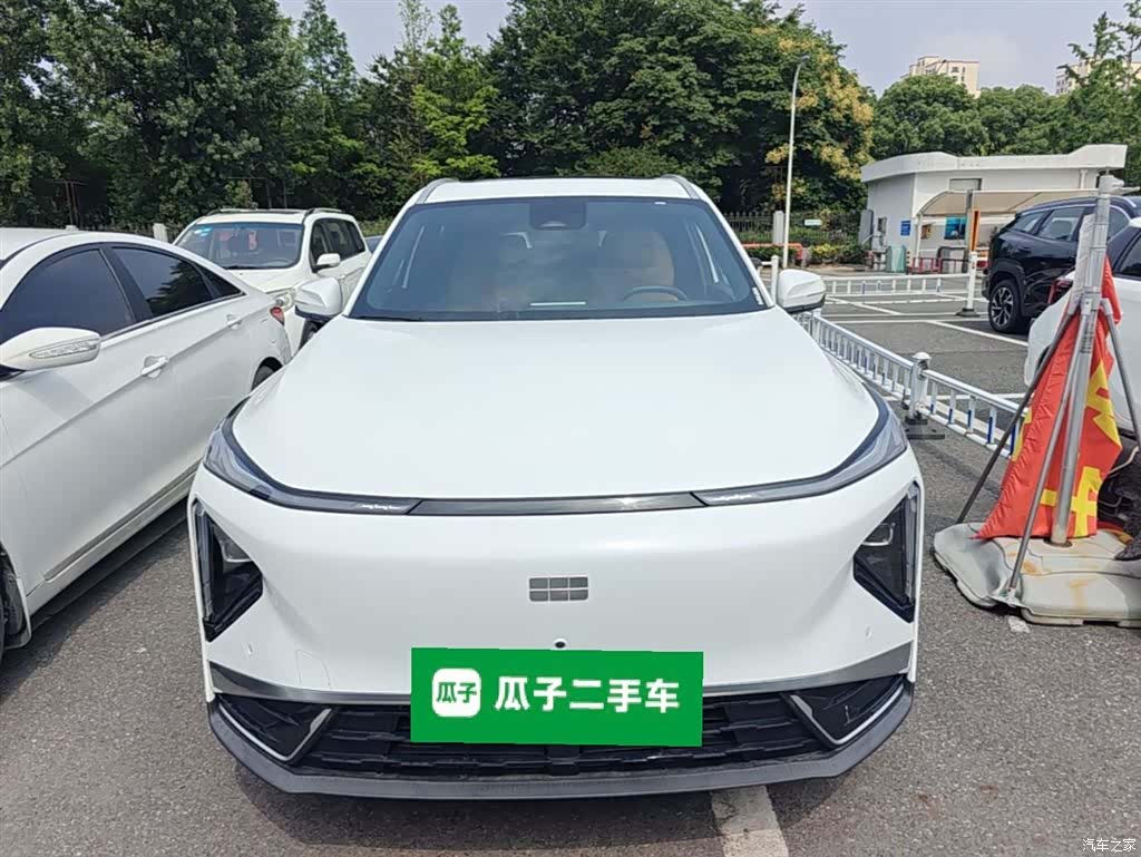Geely Galaxy L7, 2025 3