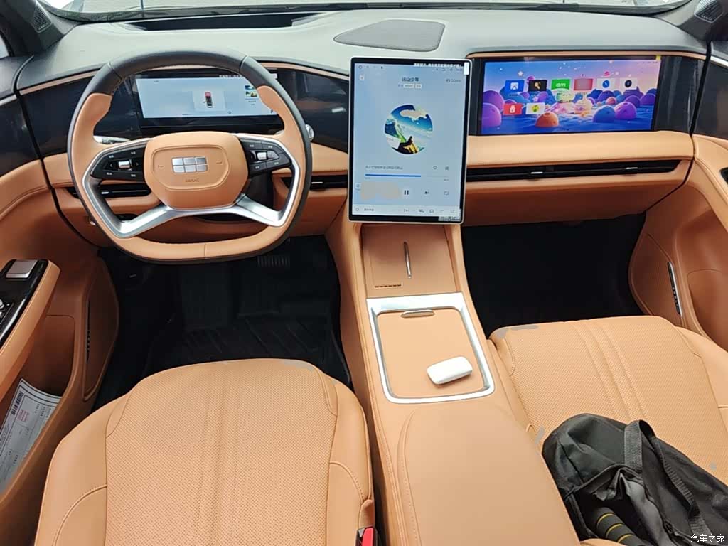 Geely Galaxy L7, 2025 10