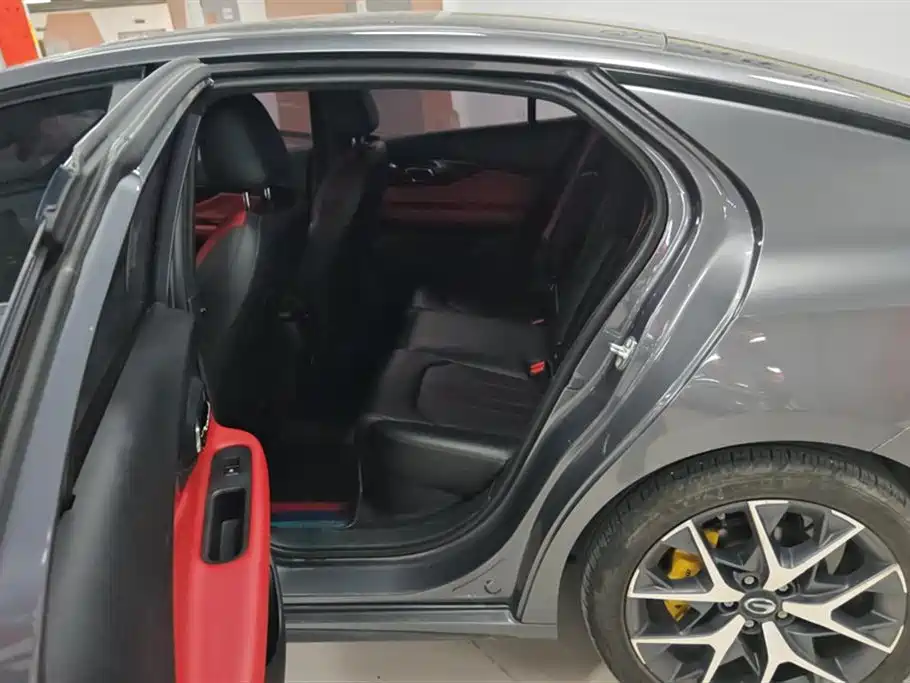 Trumpchi Shadow Leopard