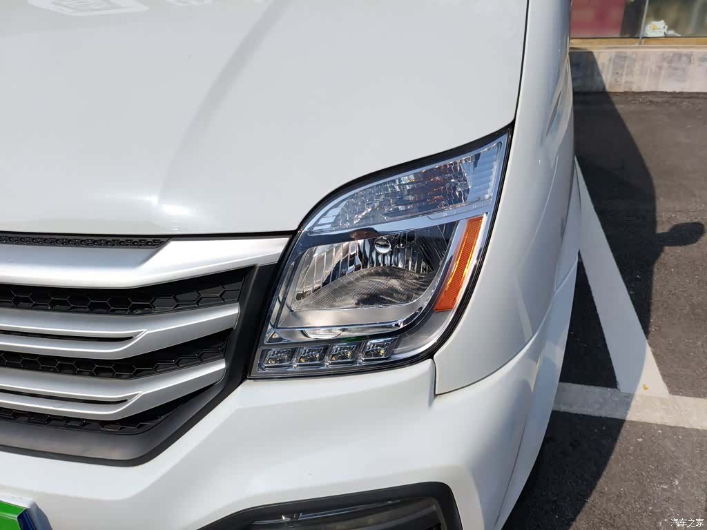 Maxus V80, 2024 18