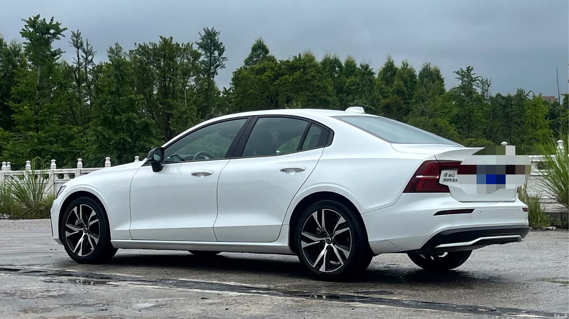 Volvo S60, 2024 все фото