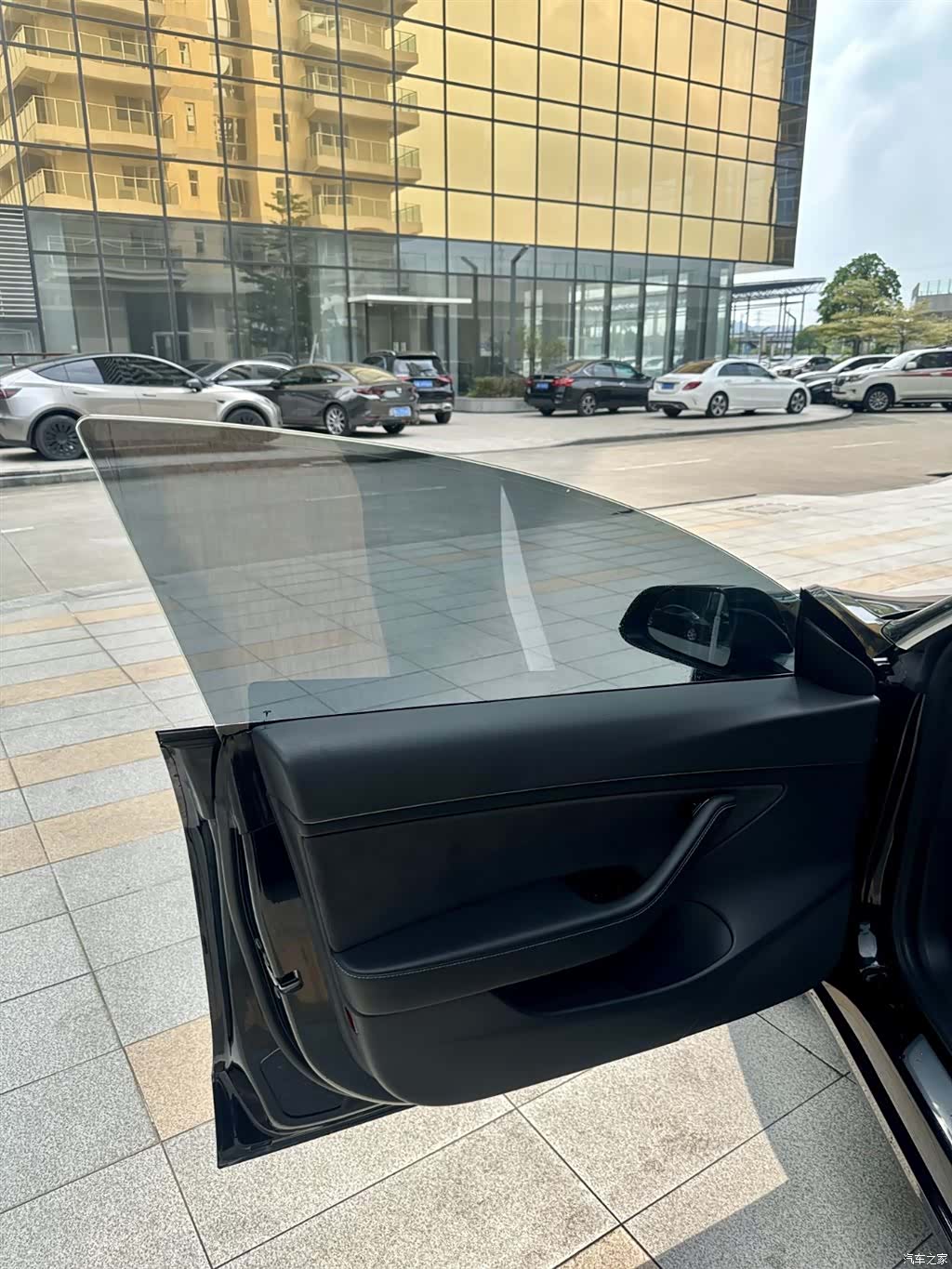 Tesla Model 3, 2020 12