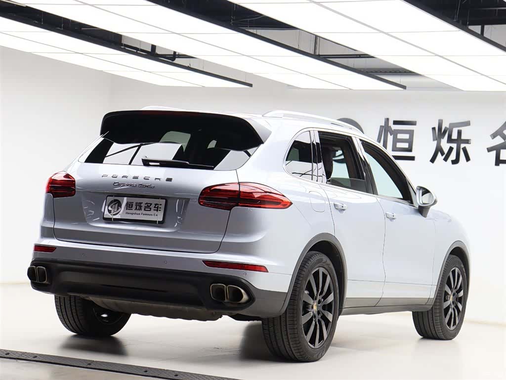 Porsche Cayenne, 2015 33