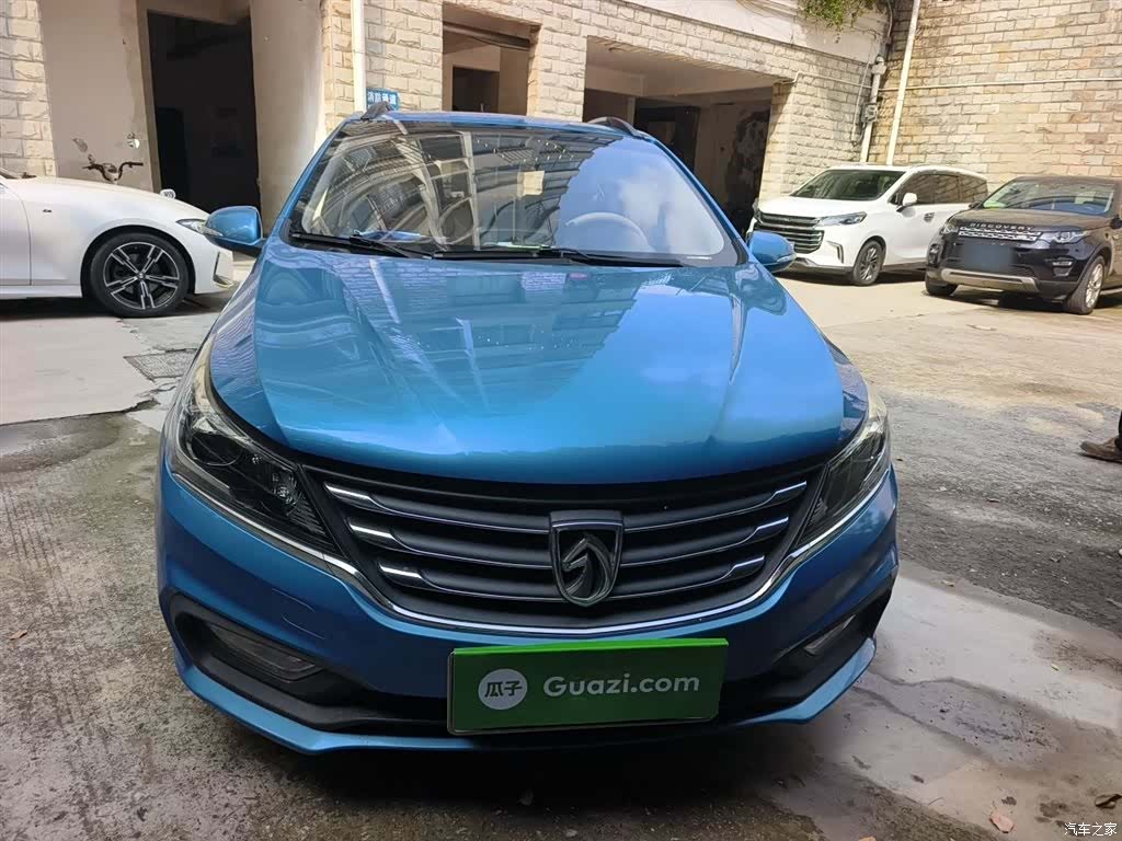 Wuling 310, 2017 24