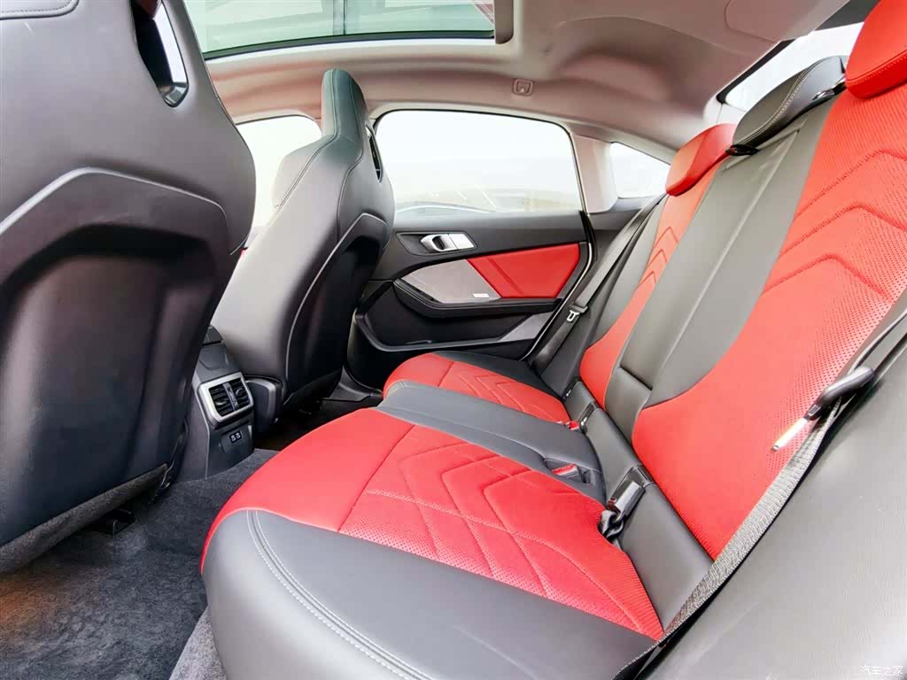 BMW X2, 2025 15