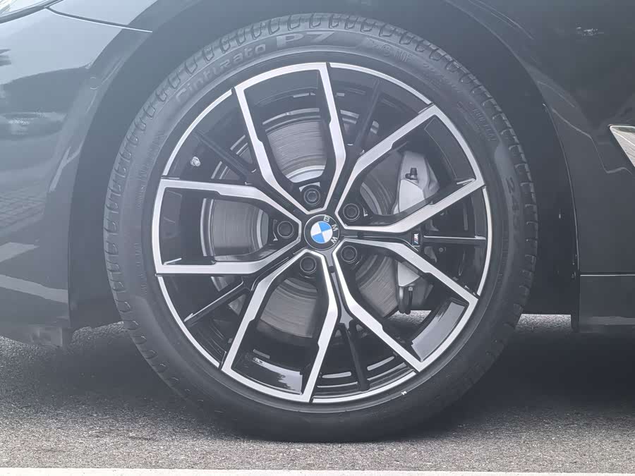 BMW 5 Series 2021, фото 5