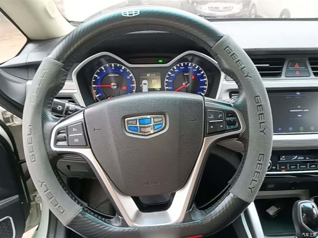Geely X3, 2017 11