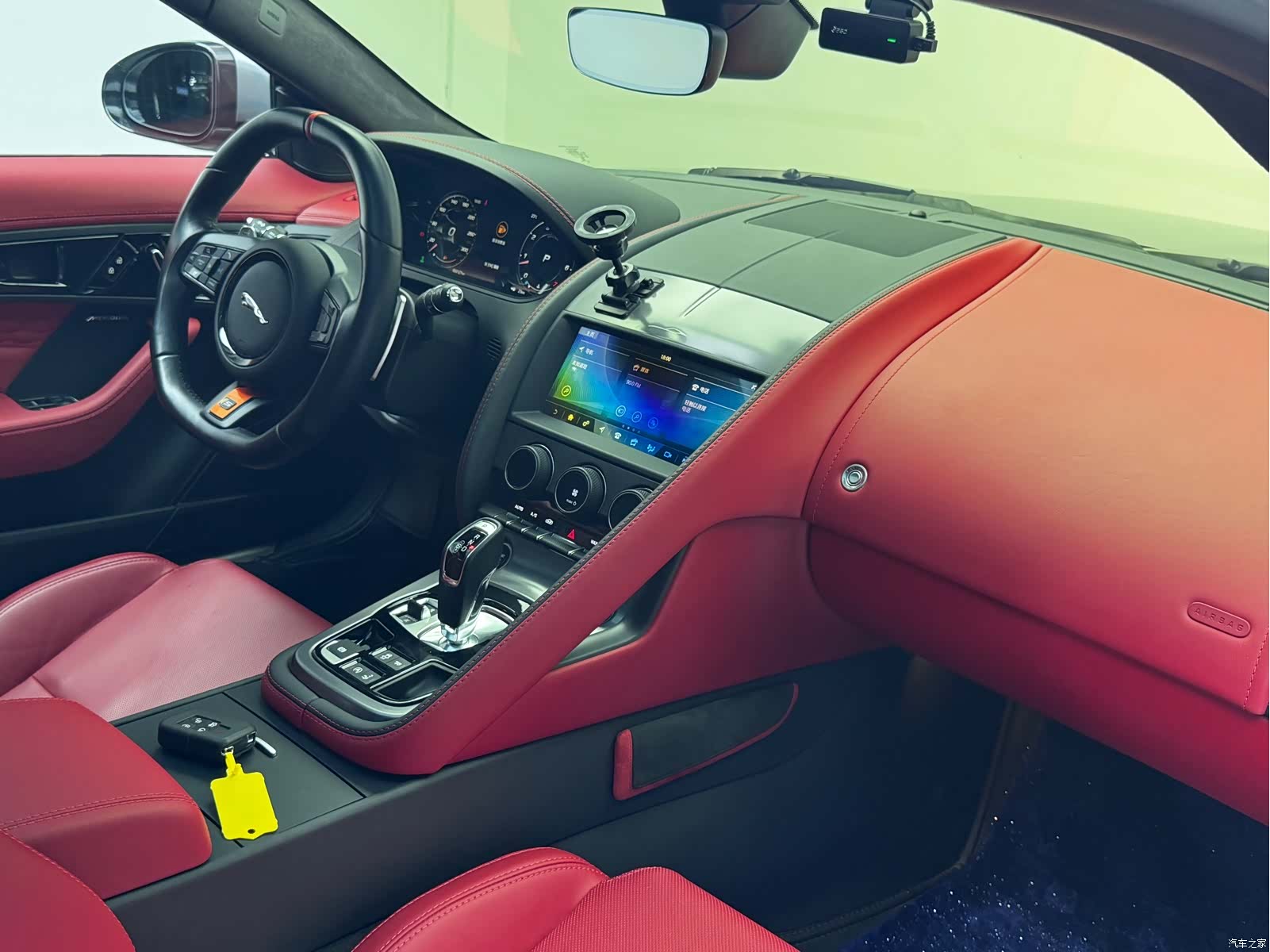 Jaguar F-TYPE, 2024 16
