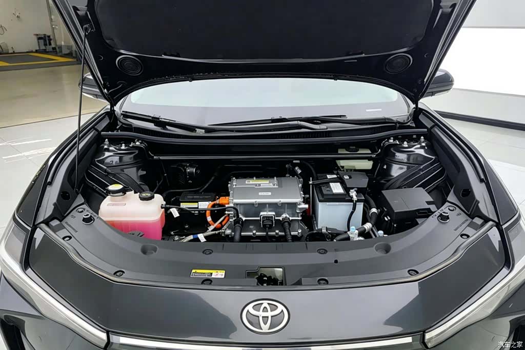 Toyota bZ3, 2026 10