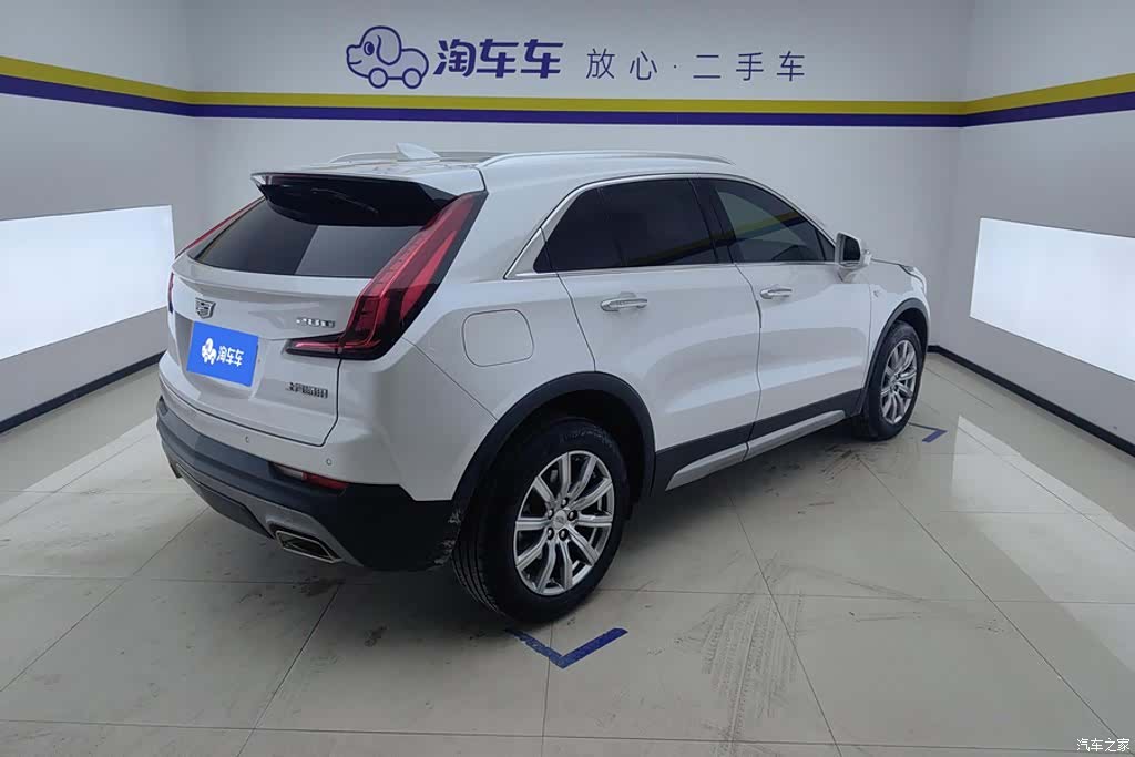 Cadillac XT4, 2022 3