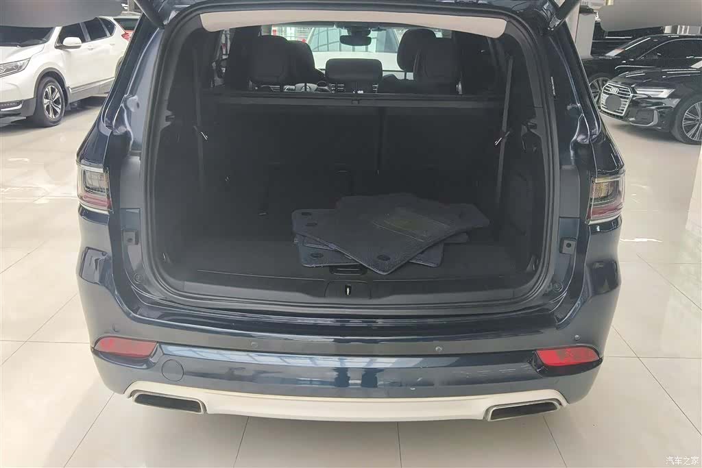 Jeep Grand Commander, 2020 4