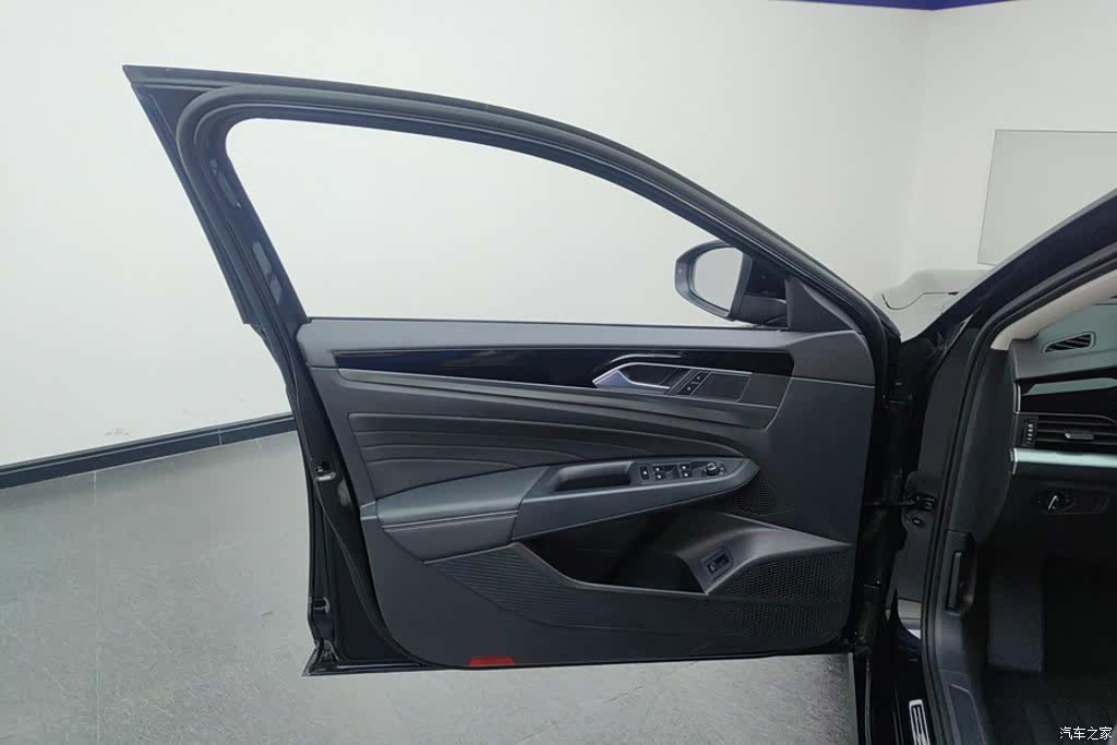 Volkswagen Passat, 2024 7