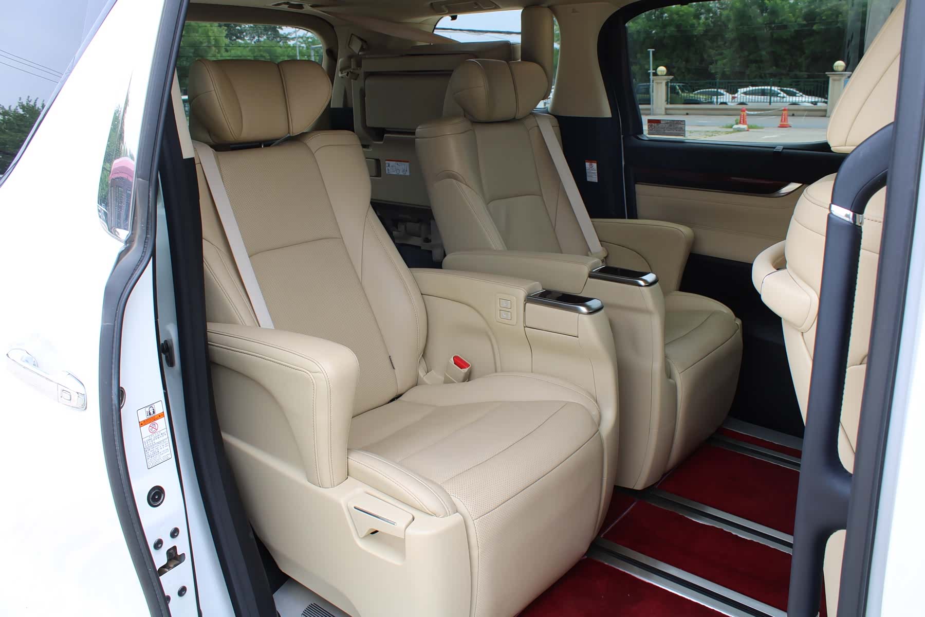 Toyota Alphard, 2016 15