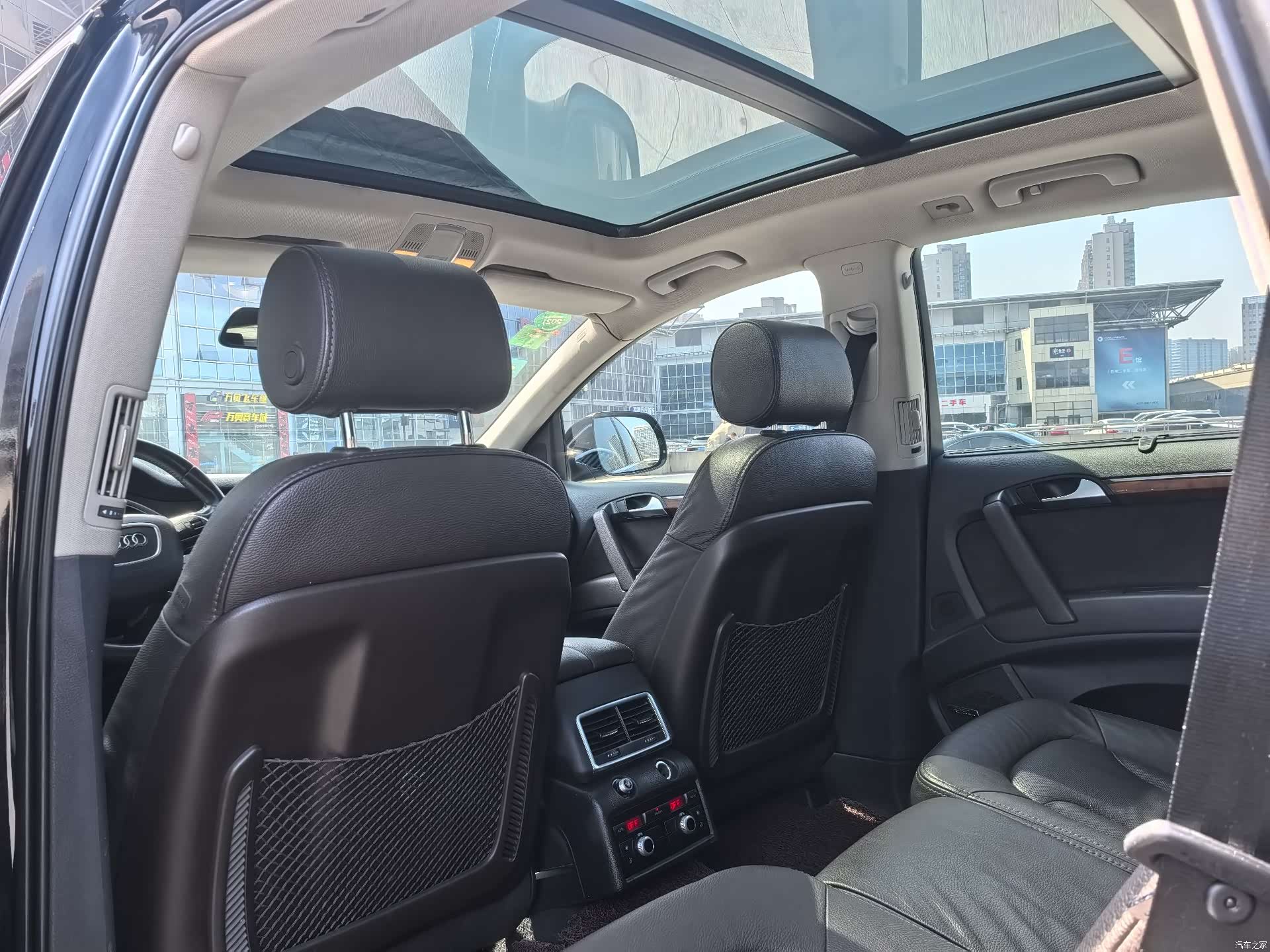Audi Q7, 2015 9