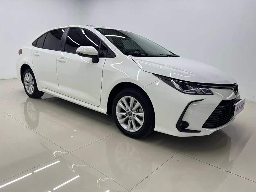 Toyota Corolla 2023, фото 3