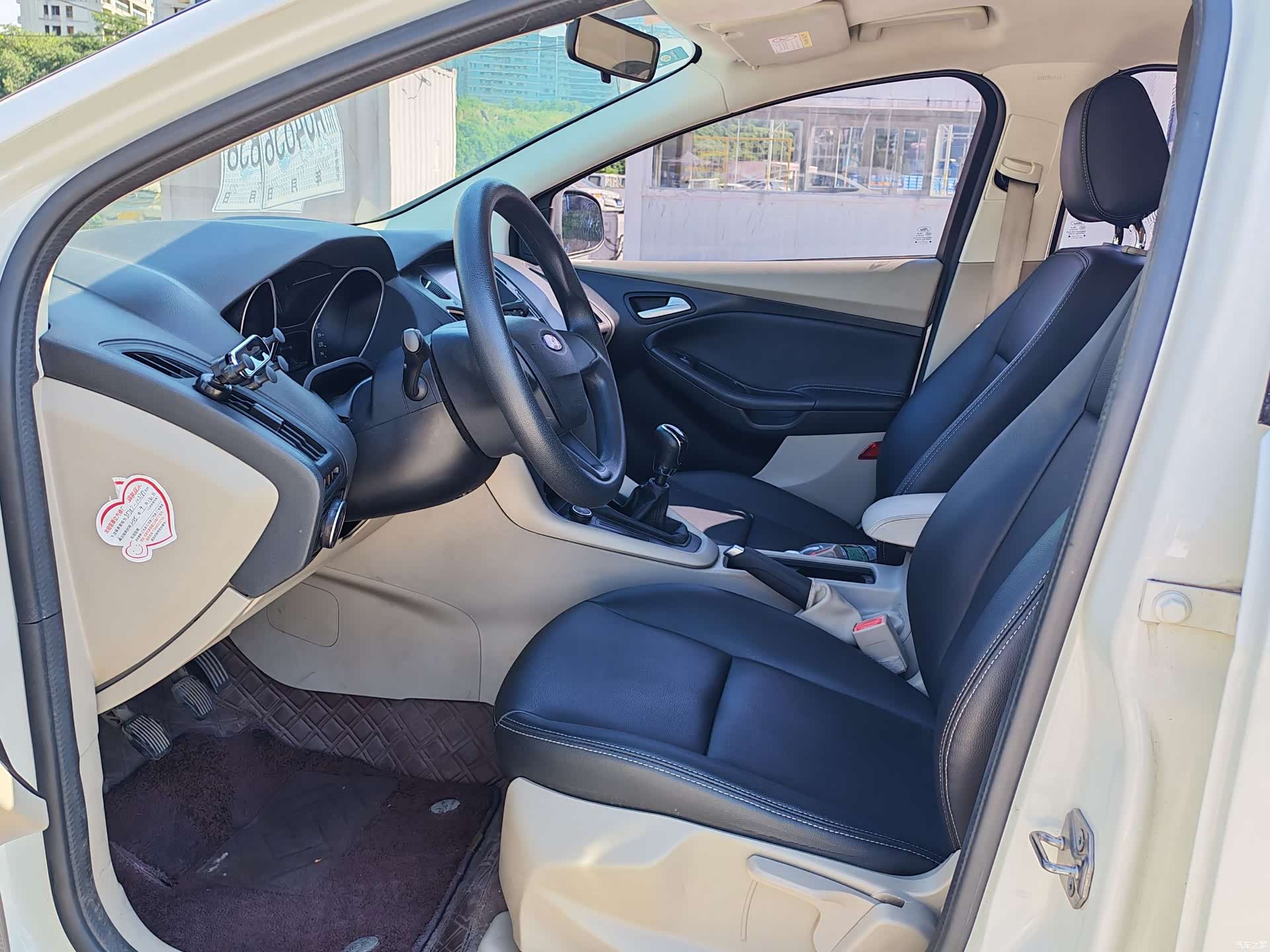 Ford Focus, 2017 все фото