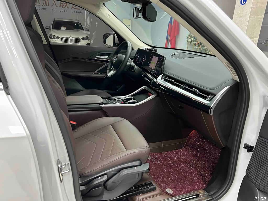 BMW X1, 2025 14
