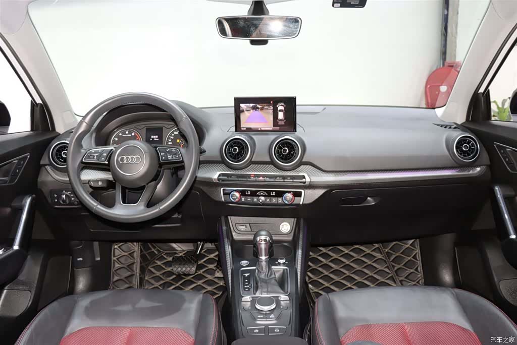 Audi Q2L, 2021 12