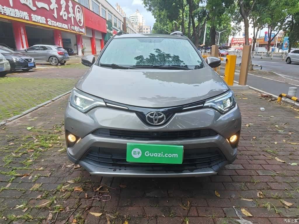 Toyota RAV4, 2018 3
