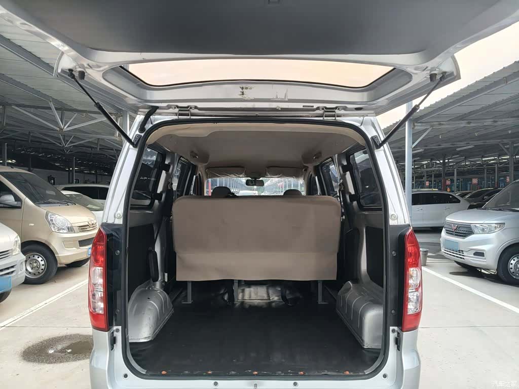 Wuling Hongguang, 2023 9
