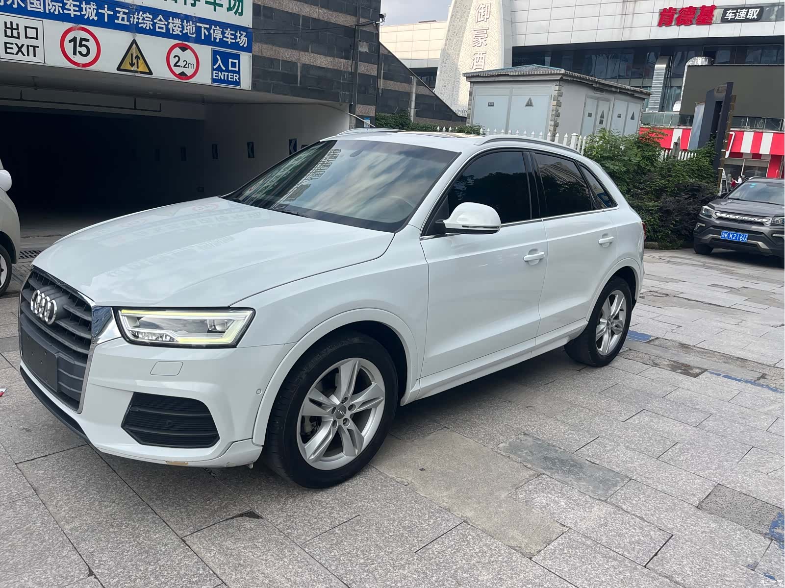 Audi Q3, 2017 1
