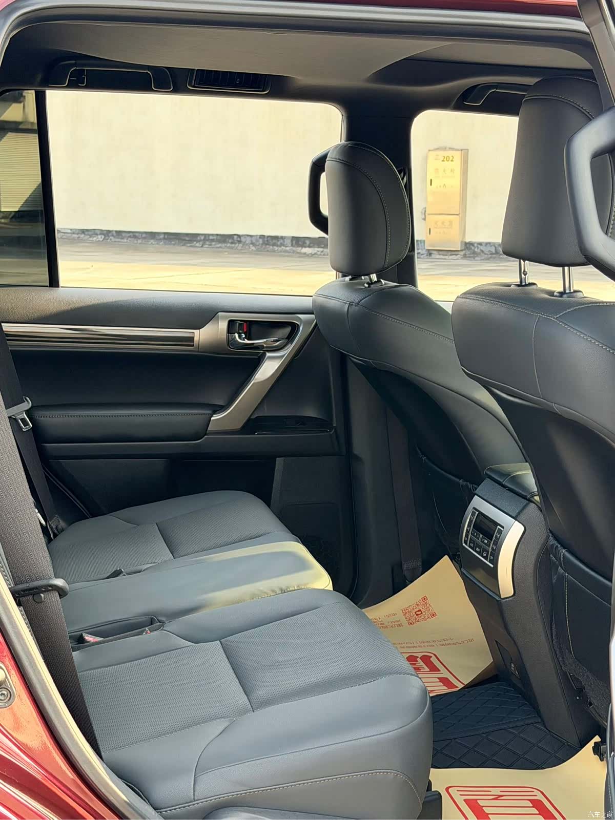 Lexus GX, 2022 9