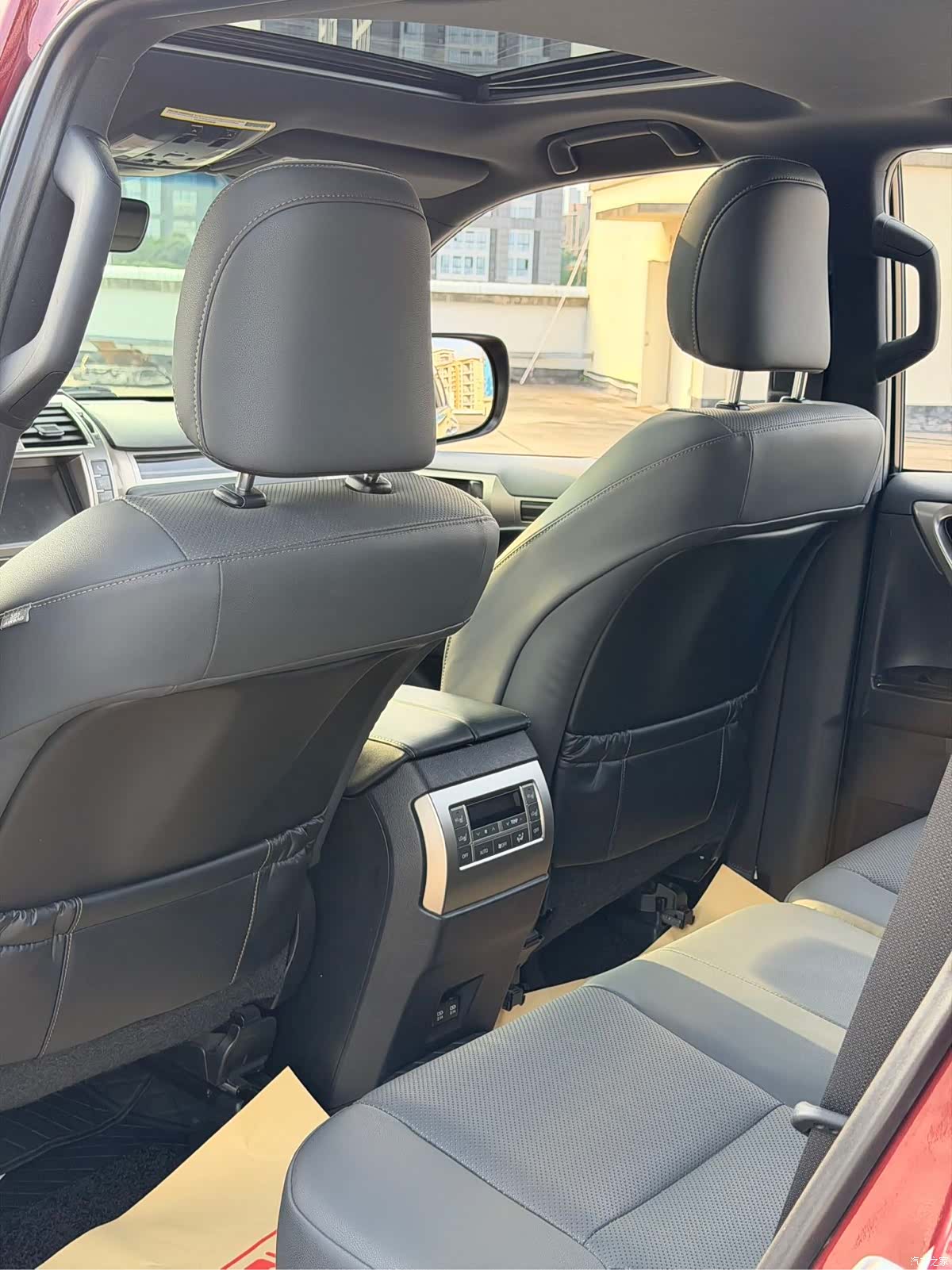 Lexus GX, 2022 11