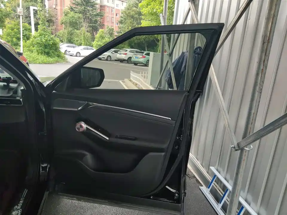 Trumpchi Shadow cool