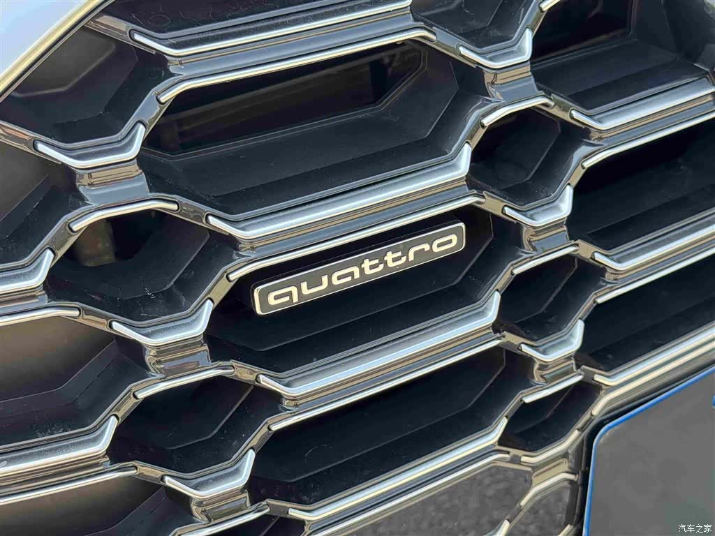 Audi Q5L, 2022 37