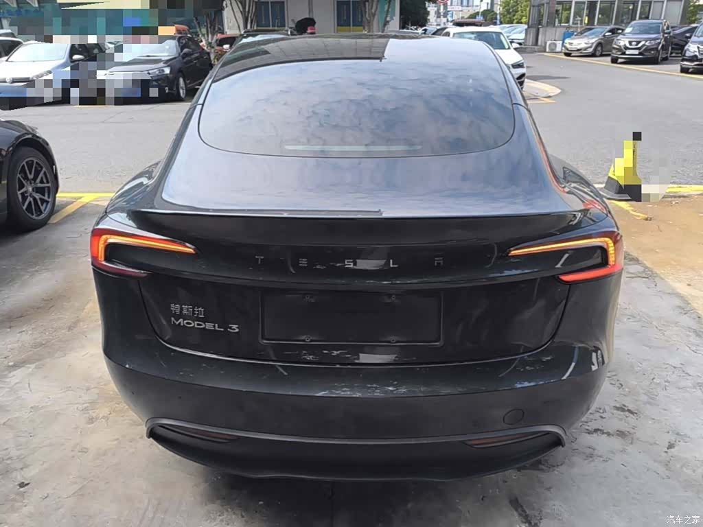 Tesla Model 3, 2024 6