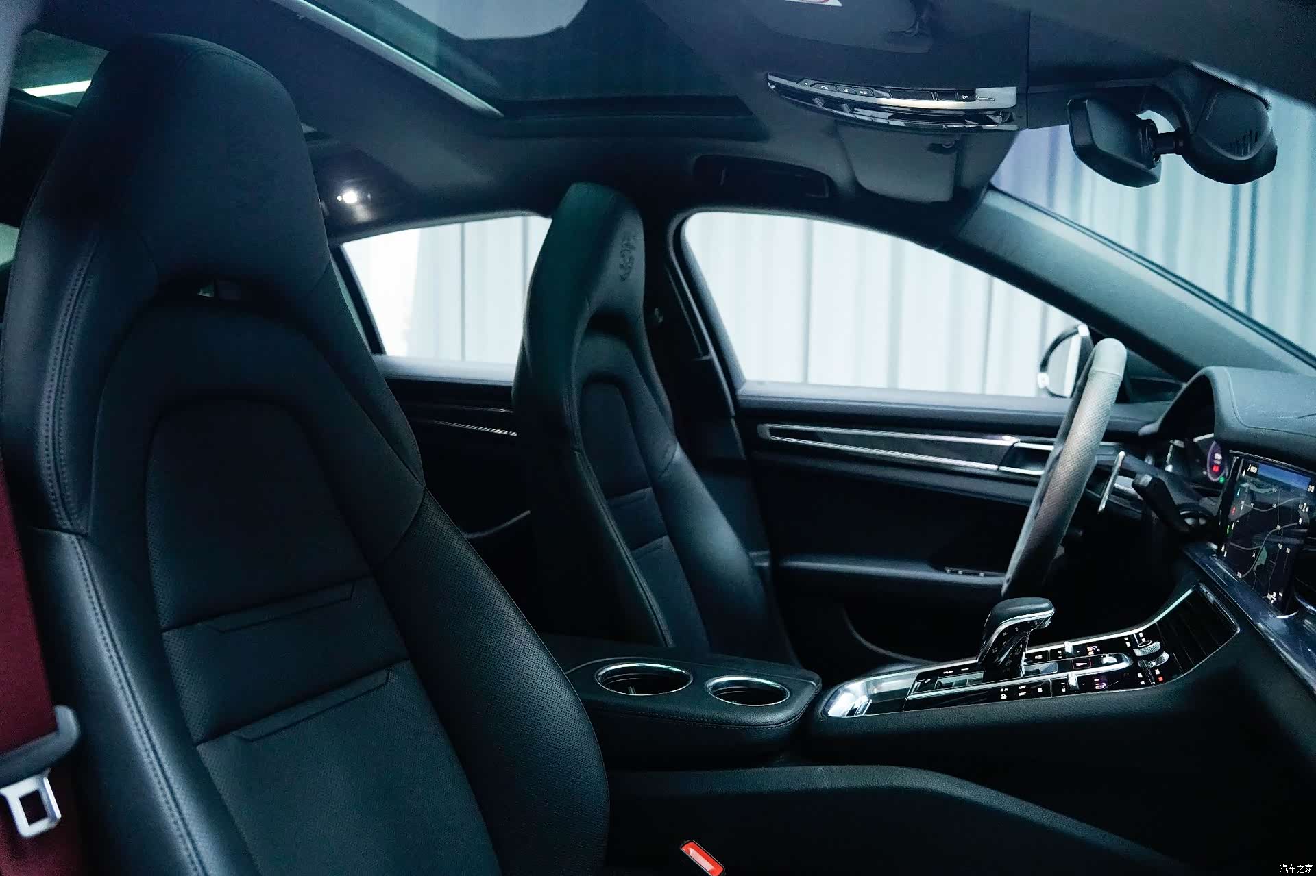 Porsche Panamera, 2022 15