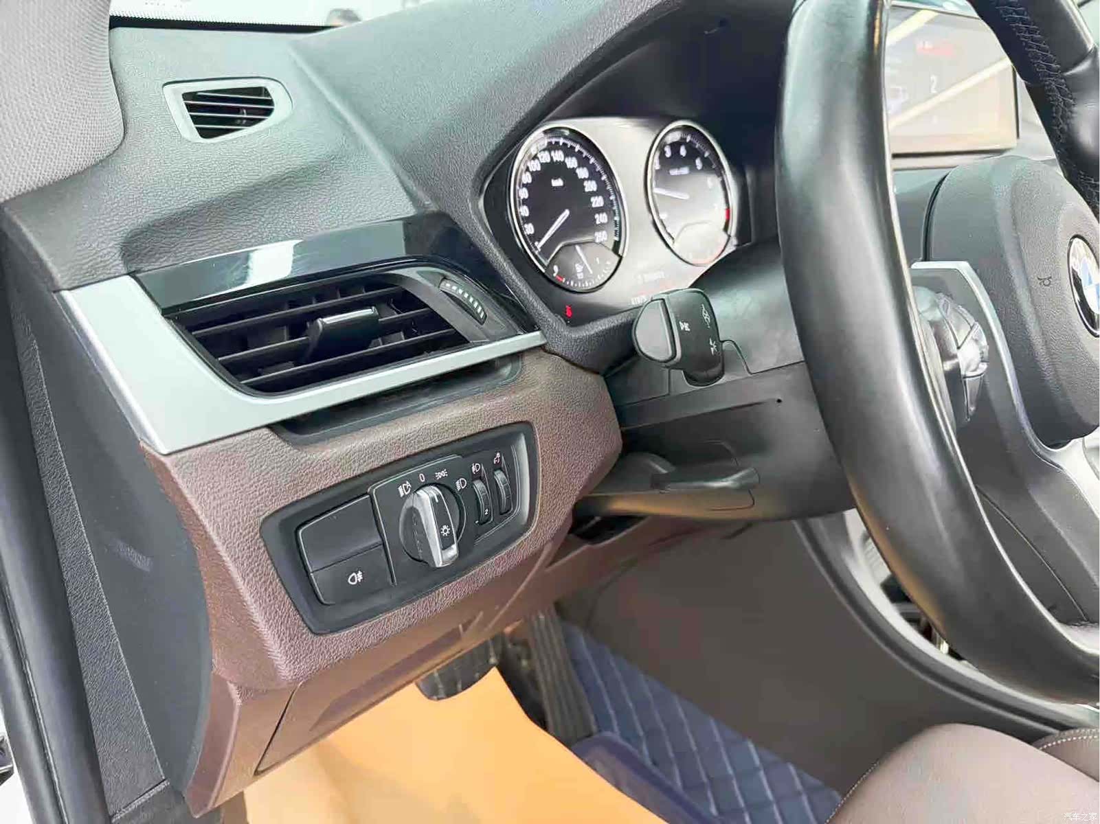 BMW X1, 2022 10