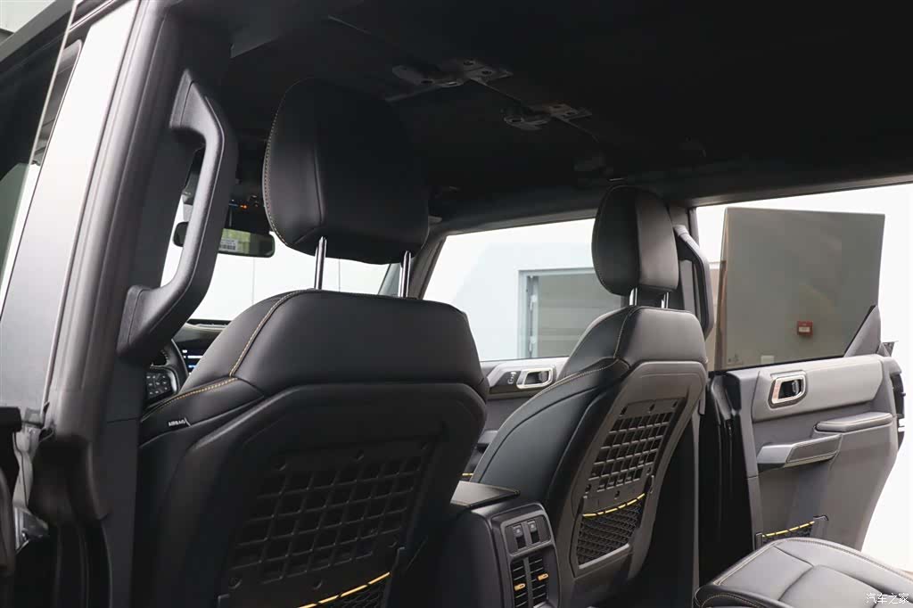 Ford Bronco, 2025 19