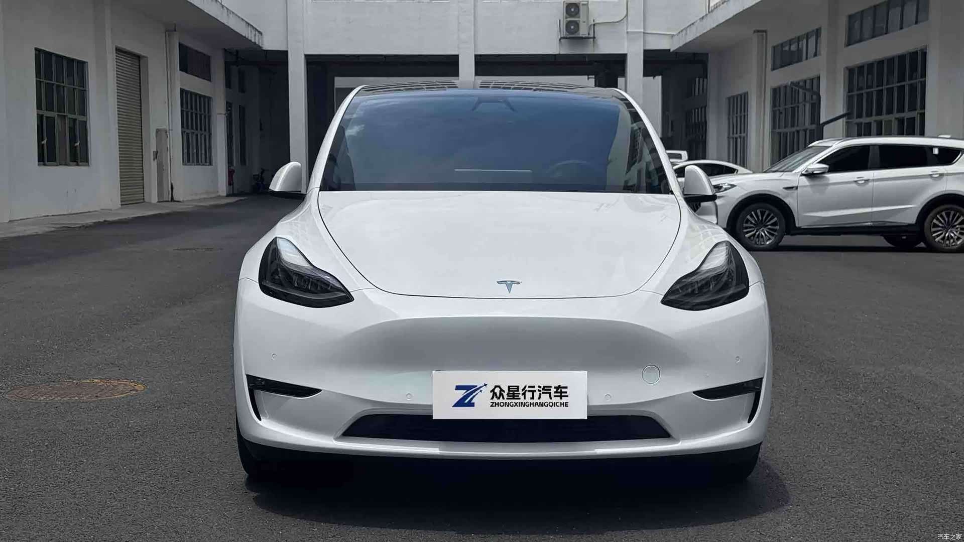 Tesla Model Y, 2021 2