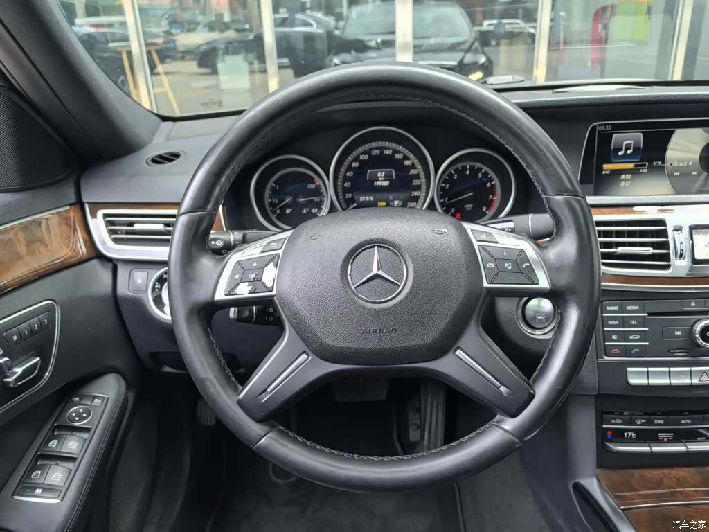 Mercedes-Benz E-Class, 2015 7