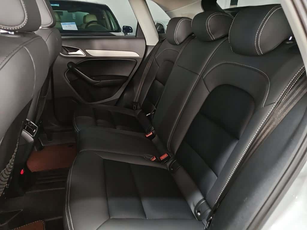 Audi Q3, 2016 17