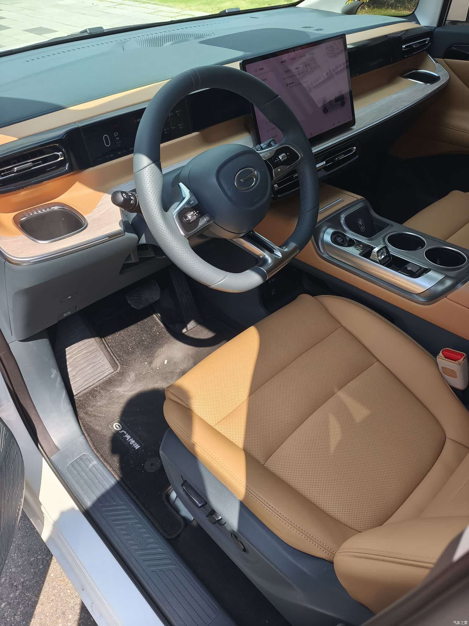 Trumpchi E8, 2024 6