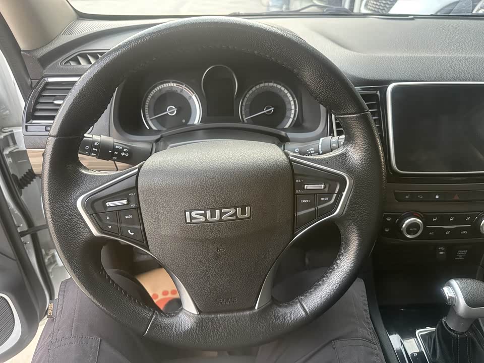 Isuzu mu-X Shepherd Ranger